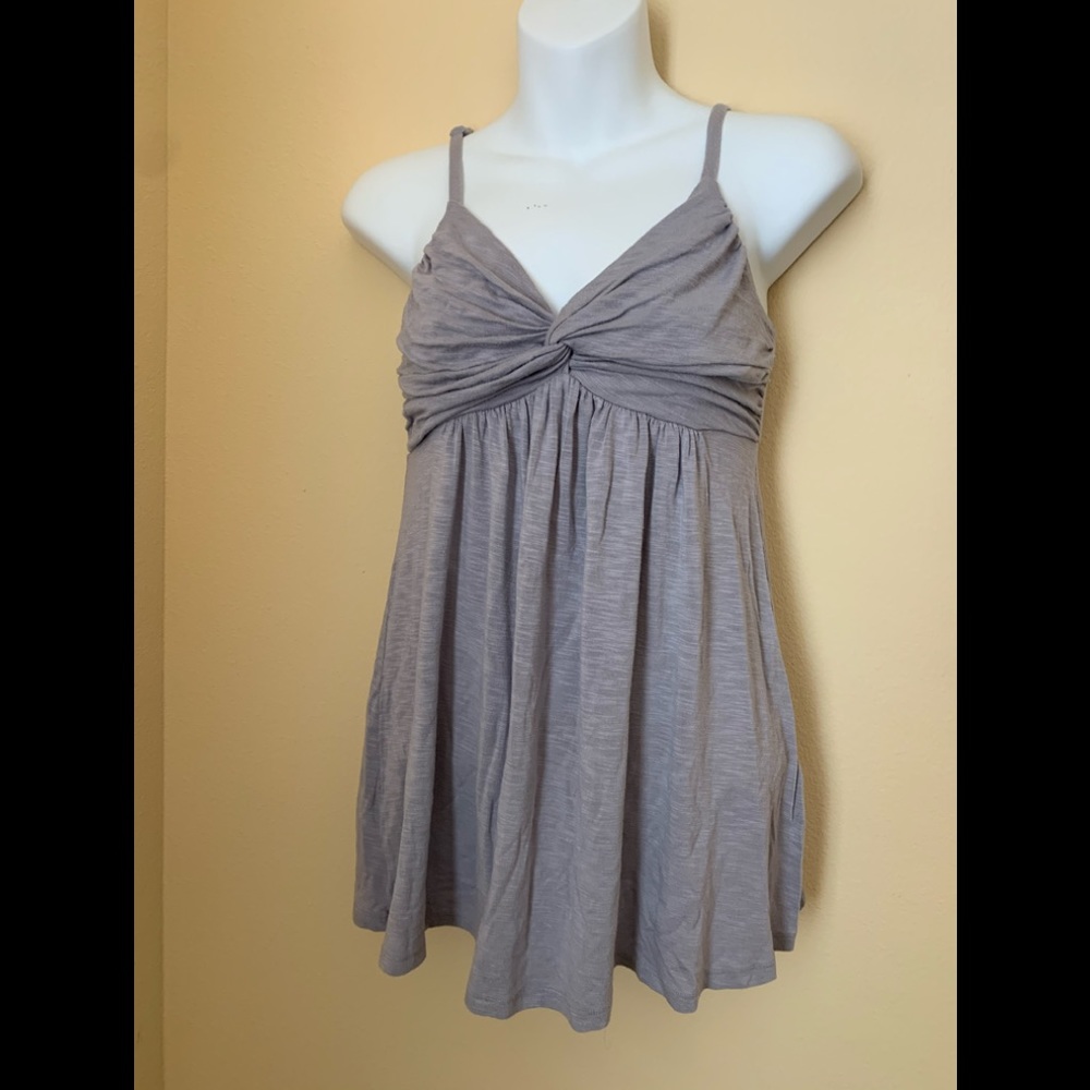 Forever 21 | Empire top. Light grey . Size Large